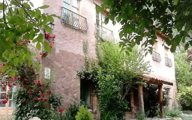 Imagen representativa de Casas rurales Molino del Marqués: oasis de ecoturismo en Cañete