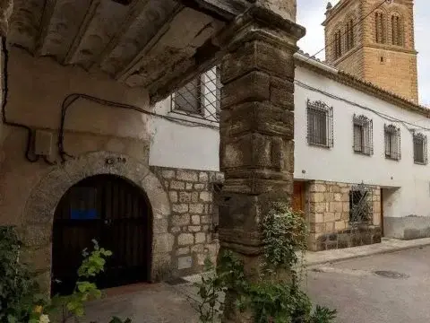 Imagen de la actividad: Visita monumental a Priego y cata de vino