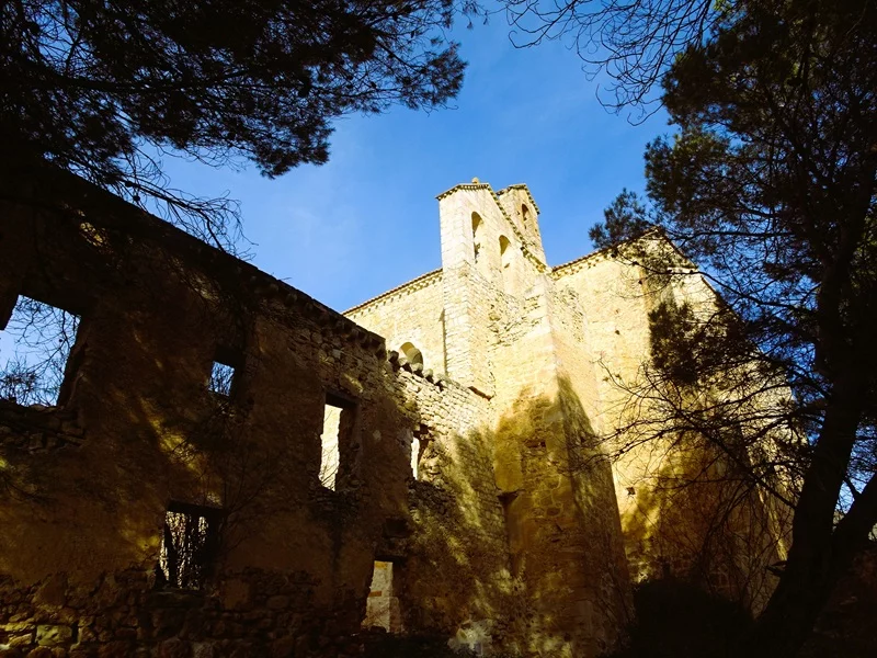 Panteón de los Marqueses de Moya en Carboneras de Guadazaón