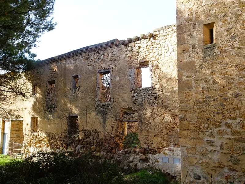 Panteón de los Marqueses de Moya en Carboneras de Guadazaón